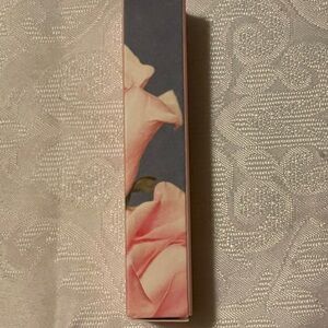 Glossier rose balm dotcom universal salve